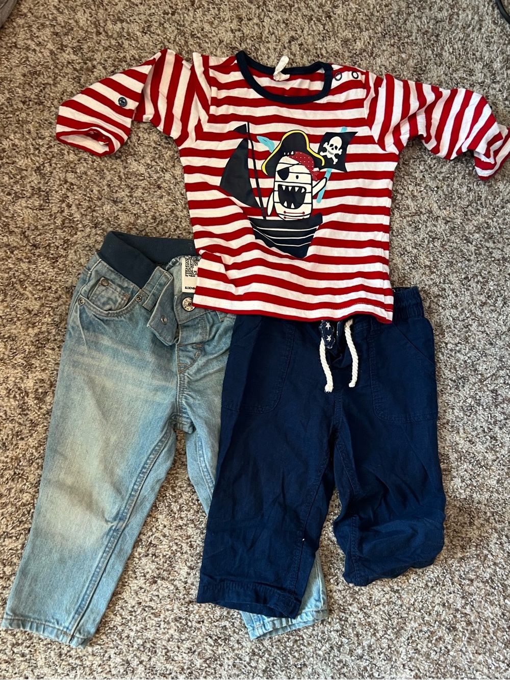 H&M Red,White & Blue Pirate Long Sleeve Top Cargo Pants & Denim Jeans Size 9-12M